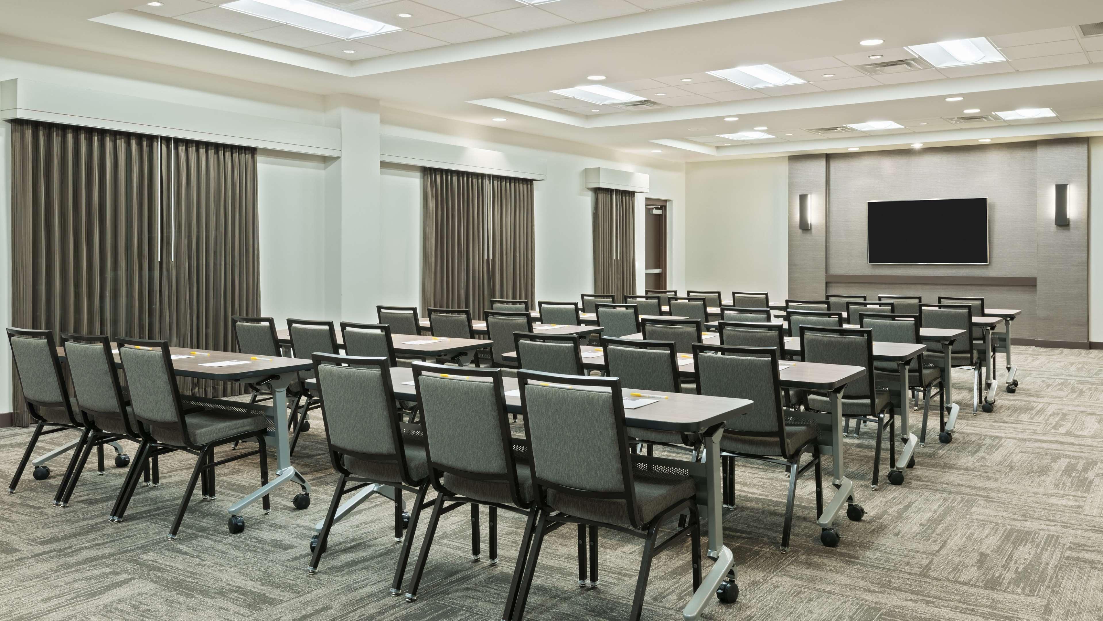 Hyatt Place Austin/Раунд-Рок Бизнес фото